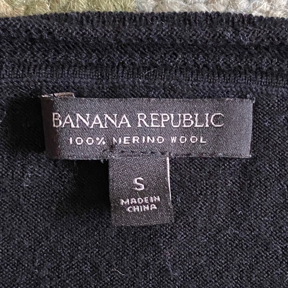 Banana Republic I Merino Pointelle Cardigan I Black I 2017 - Picture 4 of 16